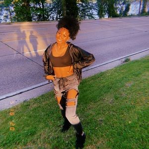 Meet your Posher, Danea